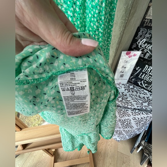 Old Navy Midi waist tie dress with ruffle, size XXL | never worn - Picture 6 of 7